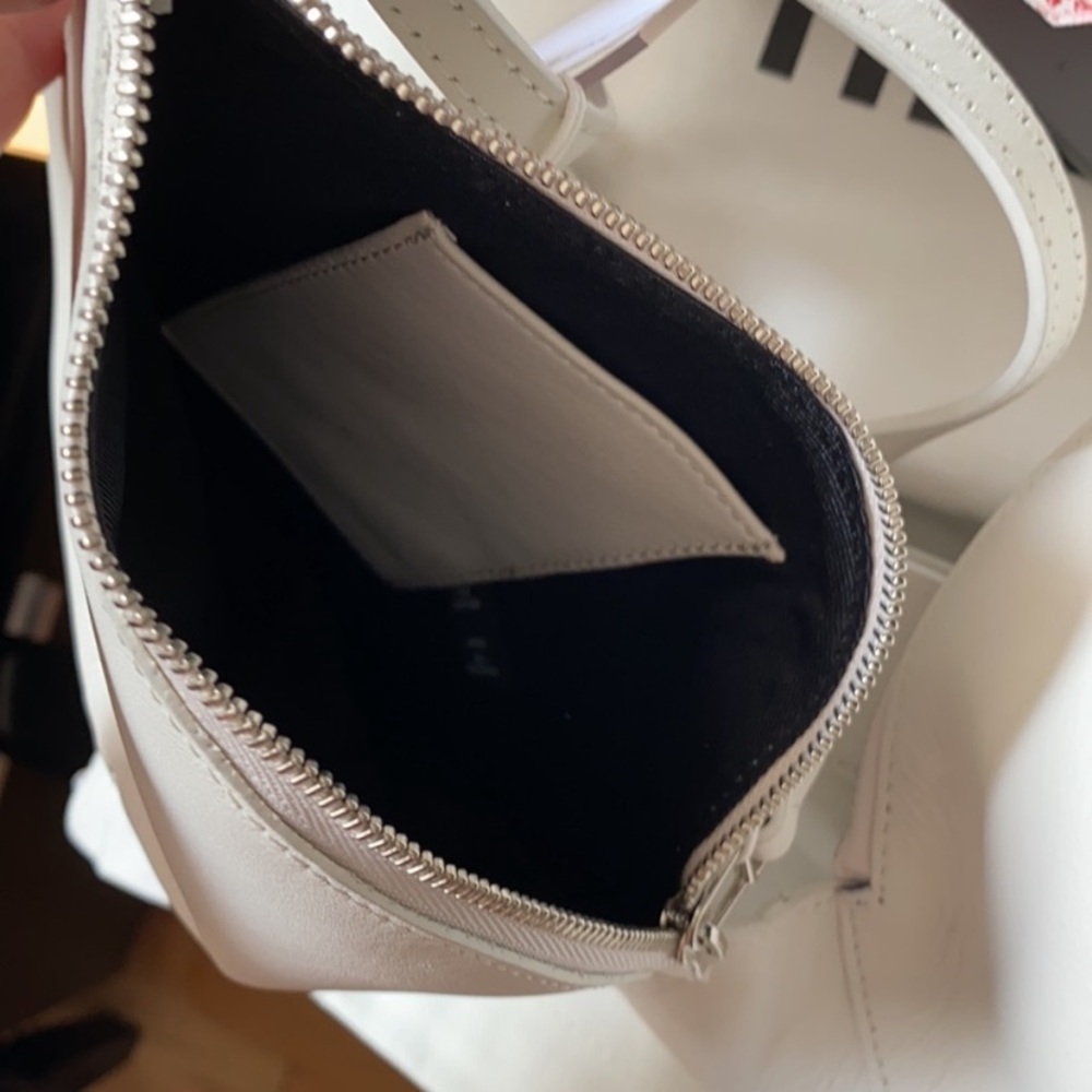 Helmut Lang Shayne Oliver White Leather Bra Bag - Picture 10 of 13